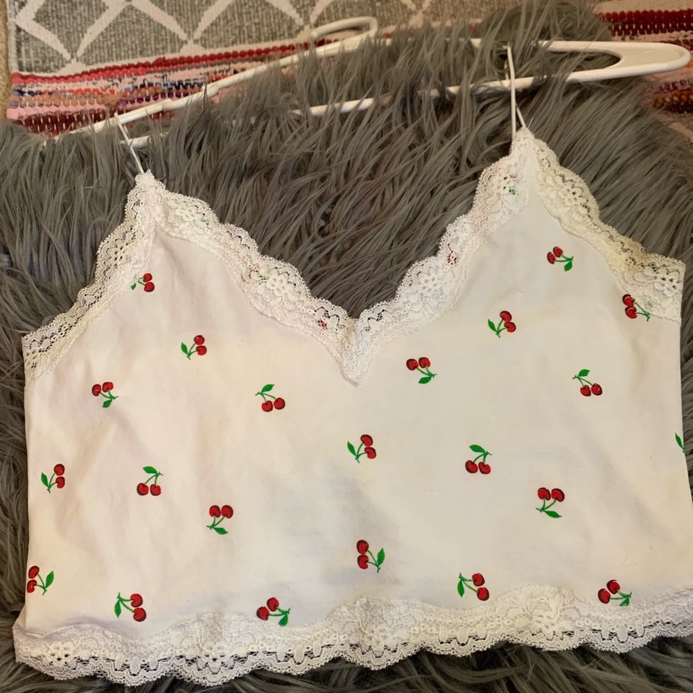 Cherry design crop top 🍒
